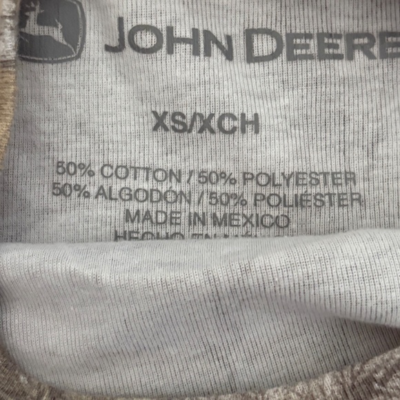 John deer camo top - Picture 3 of 3